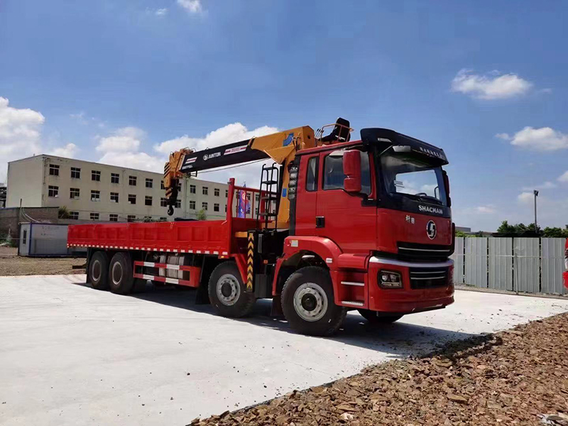 國六陜汽軒德前四后八隨車(chē)吊