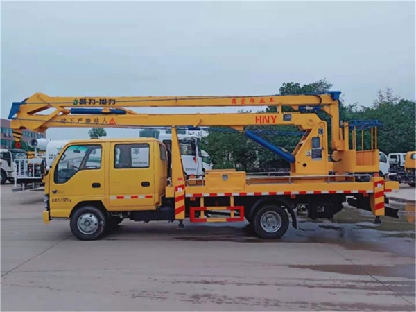 國六五十鈴18米高空作業(yè)車(chē)