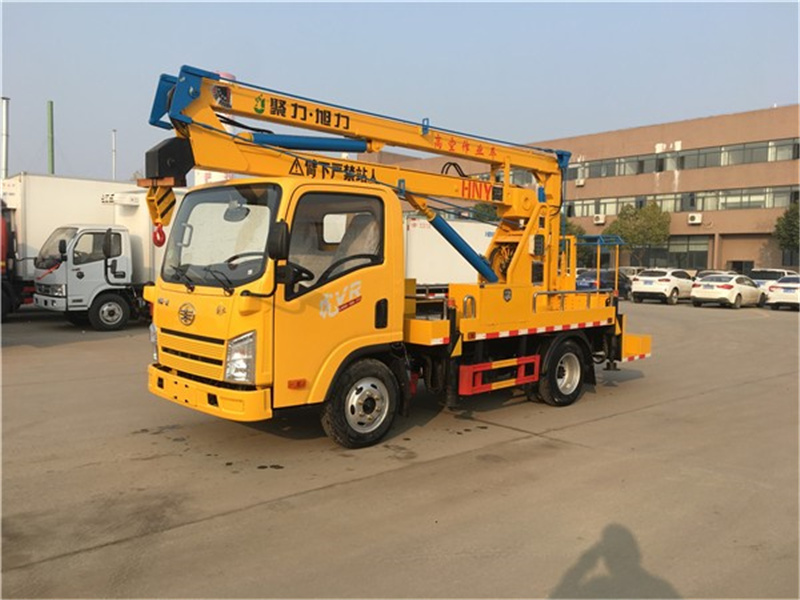國六解放13.5米高空作業(yè)車(chē)