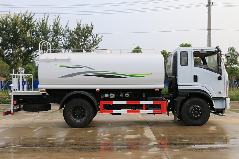 國六東風(fēng)專(zhuān)底DIL 12噸 灑水車(chē)