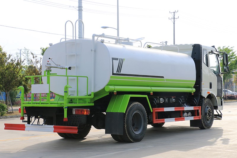 國六解放 13噸 灑水車(chē)