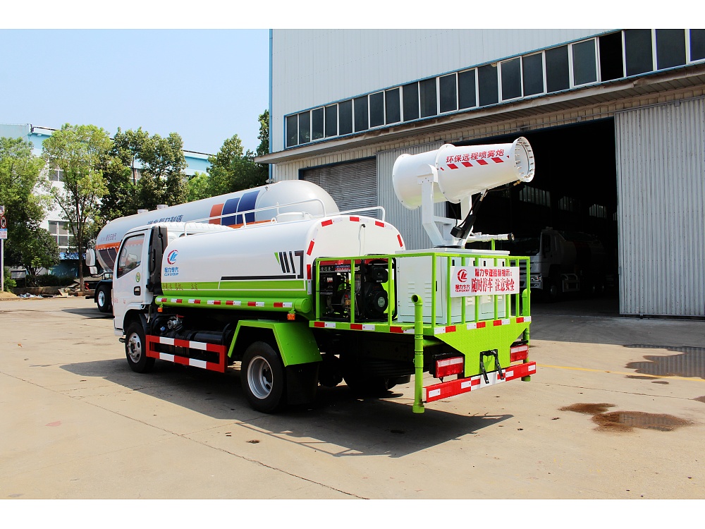 東風(fēng)小多利卡抑塵灑水車(chē)國六5立方/30-40米霧炮