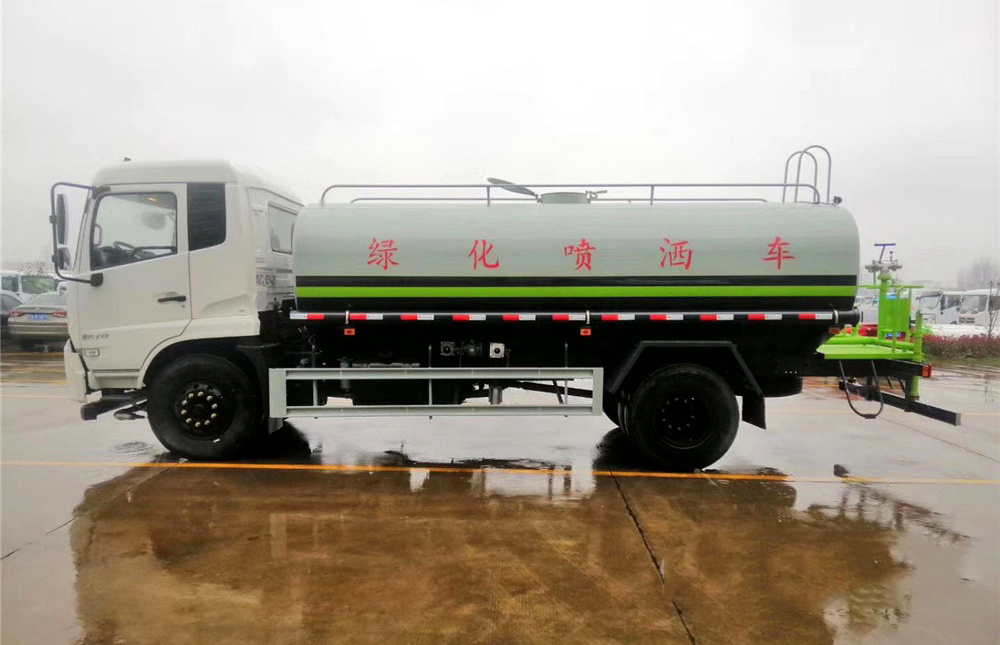 國六13立方東風(fēng)天錦 灑水車(chē)