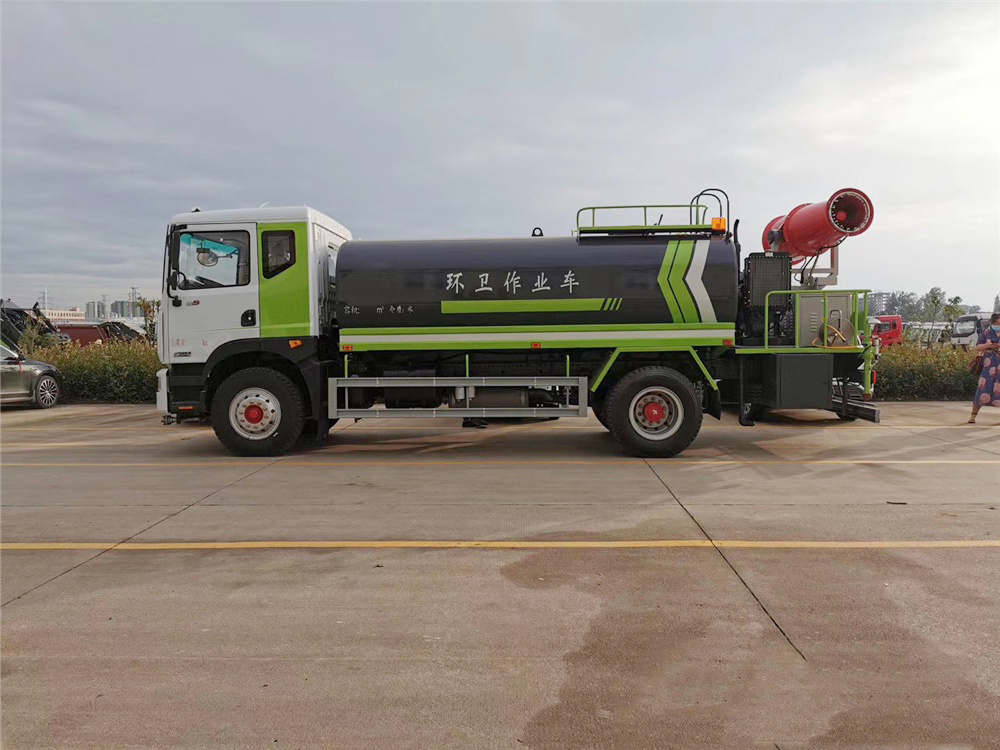國六12-15方東風(fēng)D9 霧炮車(chē)30-50米