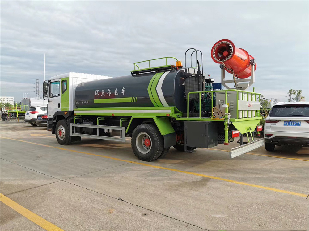 國六12-15方東風(fēng)D9 霧炮車(chē)30-50米