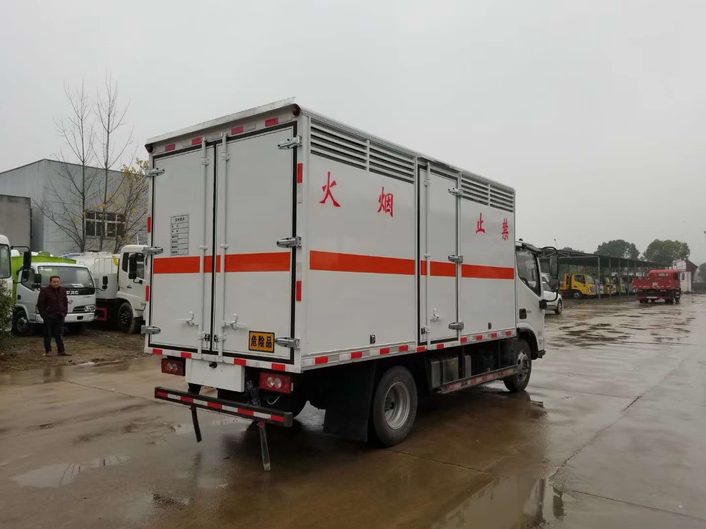 歐馬可4.1米（藍牌）氣體廂式運輸車(chē)