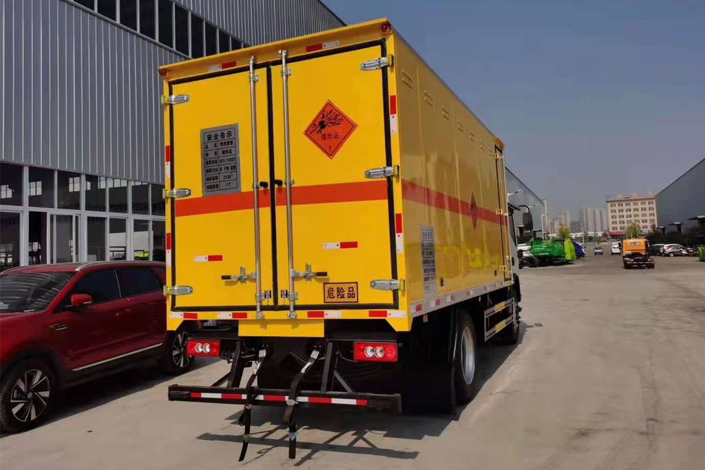 福田歐馬可5.15米爆破器材運輸車(chē)