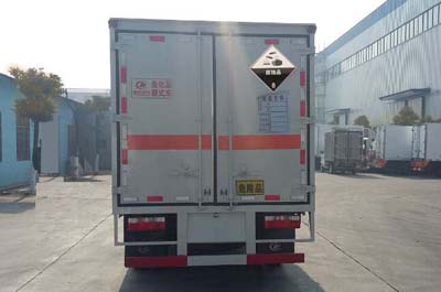 多利卡4.1米（藍牌）腐蝕品廂式車(chē)