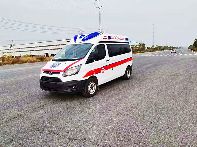 福特全順V362中軸柴油版負壓救護車(chē)