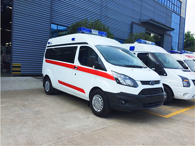福特全順V362短軸中頂柴油版救護車(chē)