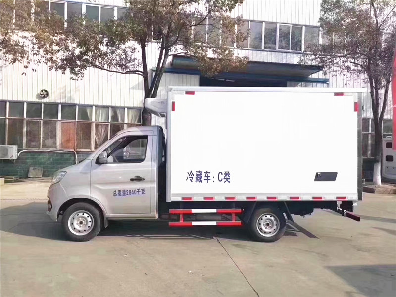 國六 長(cháng)安跨越王3米冷藏車(chē)