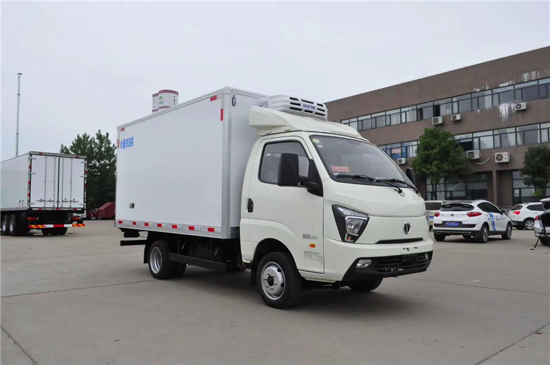 國六 飛碟締途3.8米柴油藏車(chē)