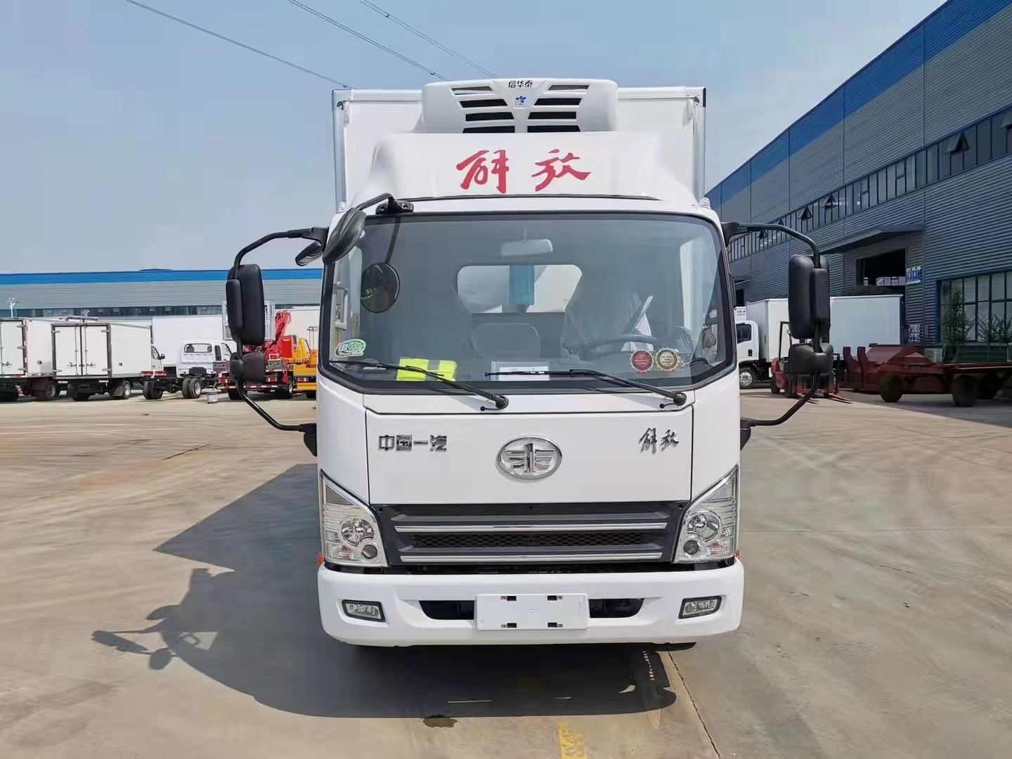 國六 解放德威150馬力4.2米冷藏車(chē)